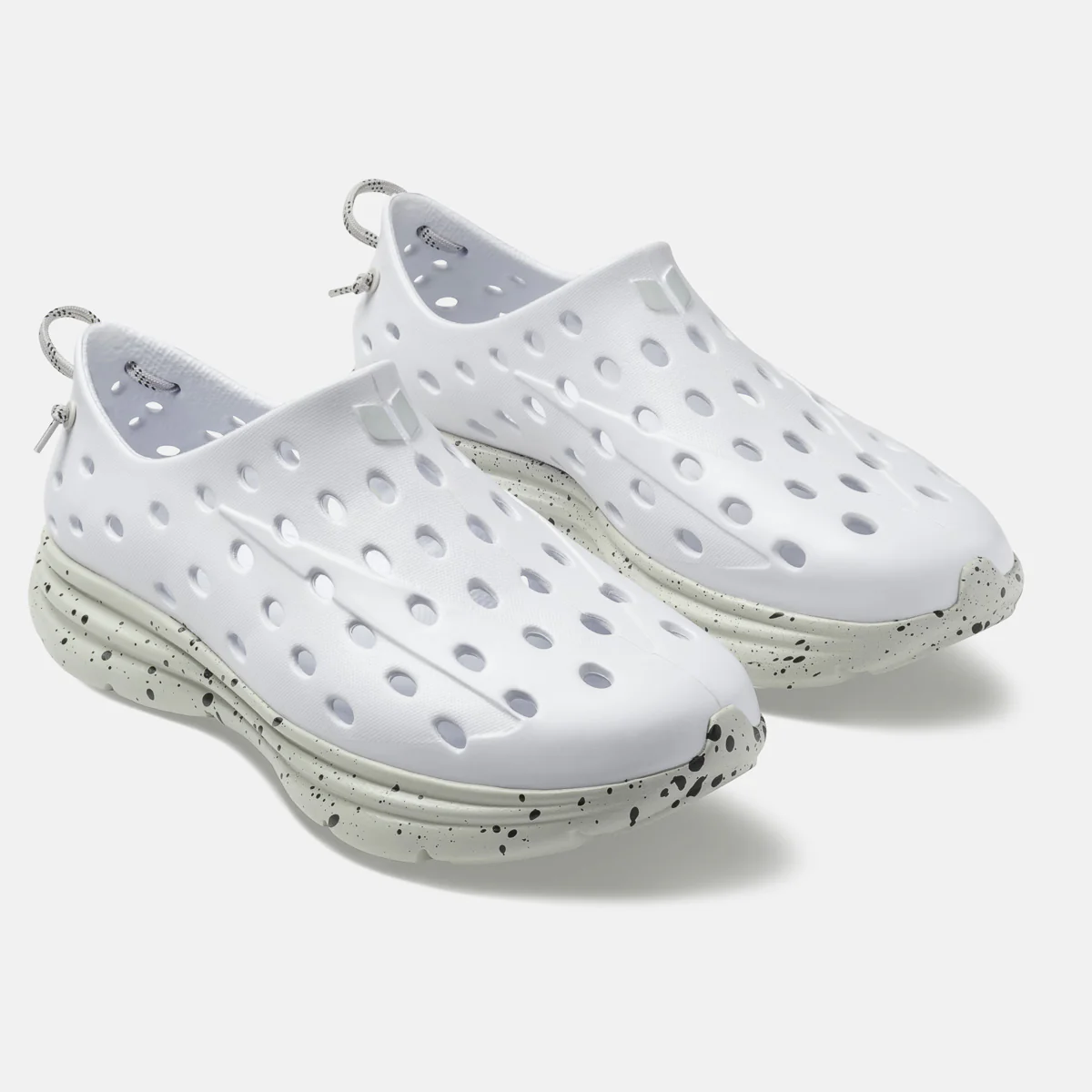 121-revive-white-gray-speckle-2.webp Revive - White / Gray Speckle