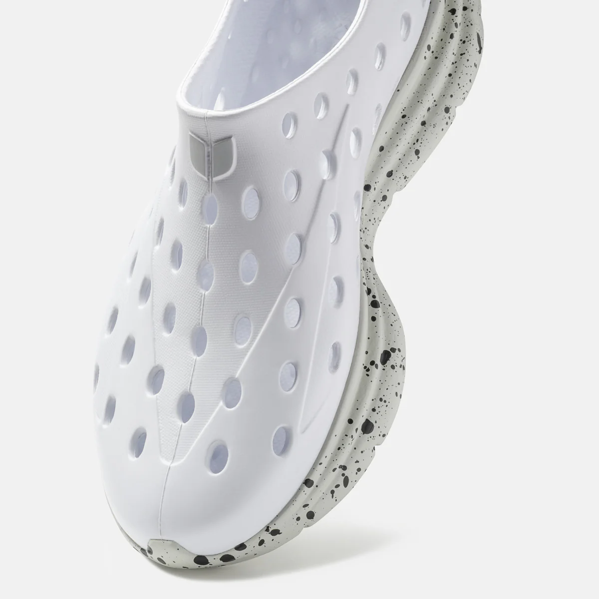 121-revive-white-gray-speckle-4.webp Revive - White / Gray Speckle