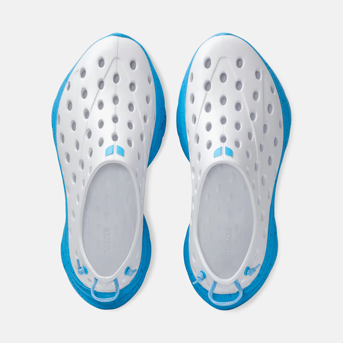 17-revive-white-pacific-5.webp Revive - White / Pacific