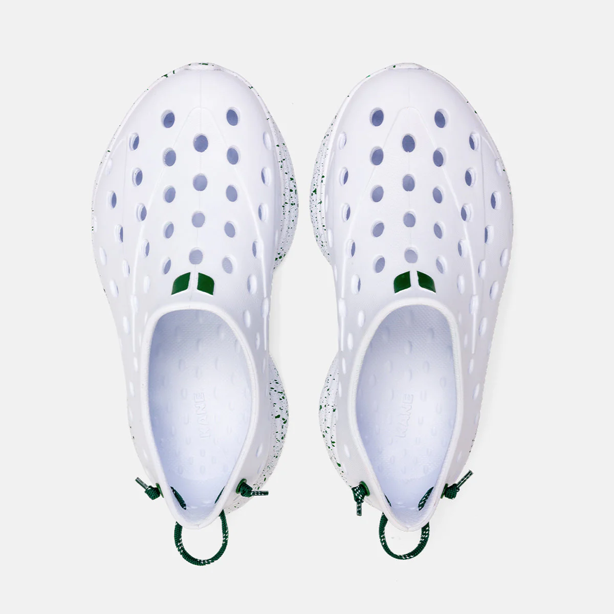 2335-revive-kids-all-white-green-speckle-4.webp Revive Kids - All White / Green Speckle