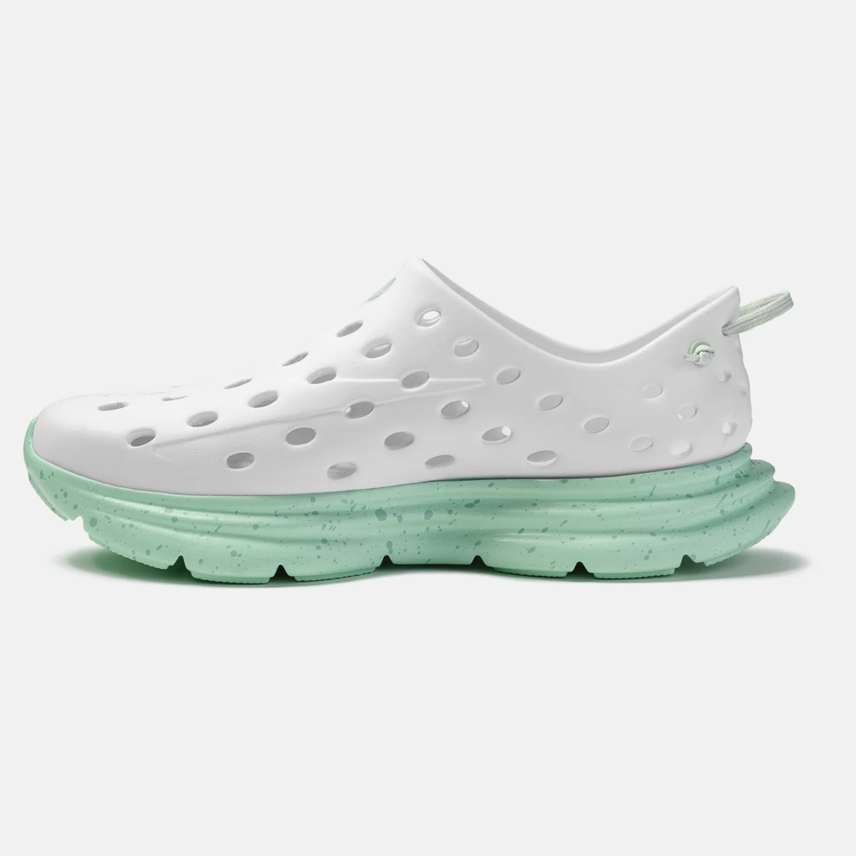 34-revive-white-spring-3.webp Revive - White / Spring
